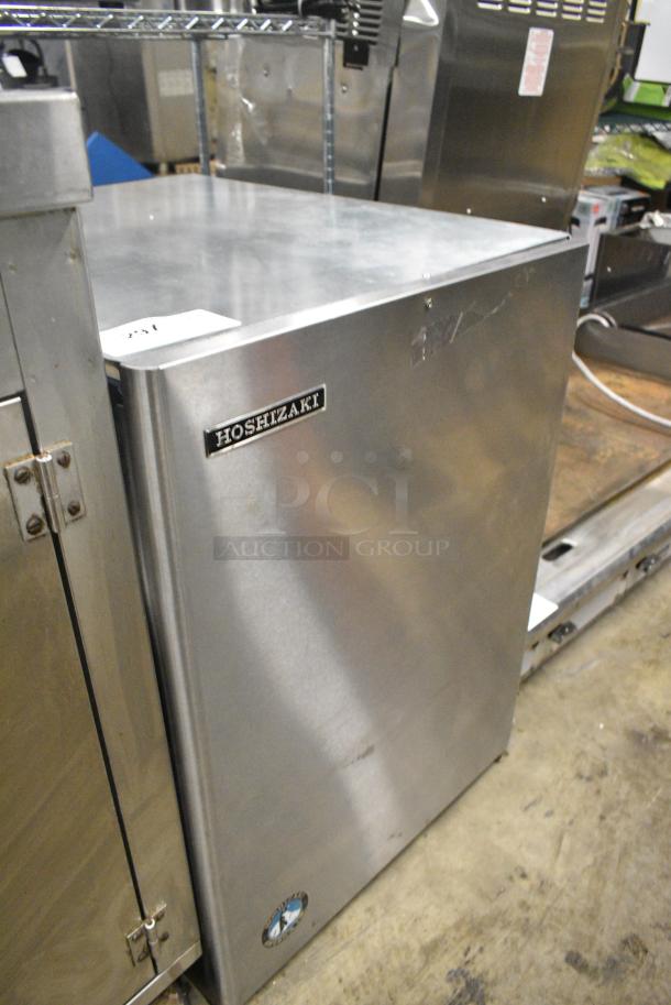 Hoshizaki KM-320MWH Stainless Steel Commercial Ice Head. 115-120 Volts, 1 Phase. - Image 2 of 5