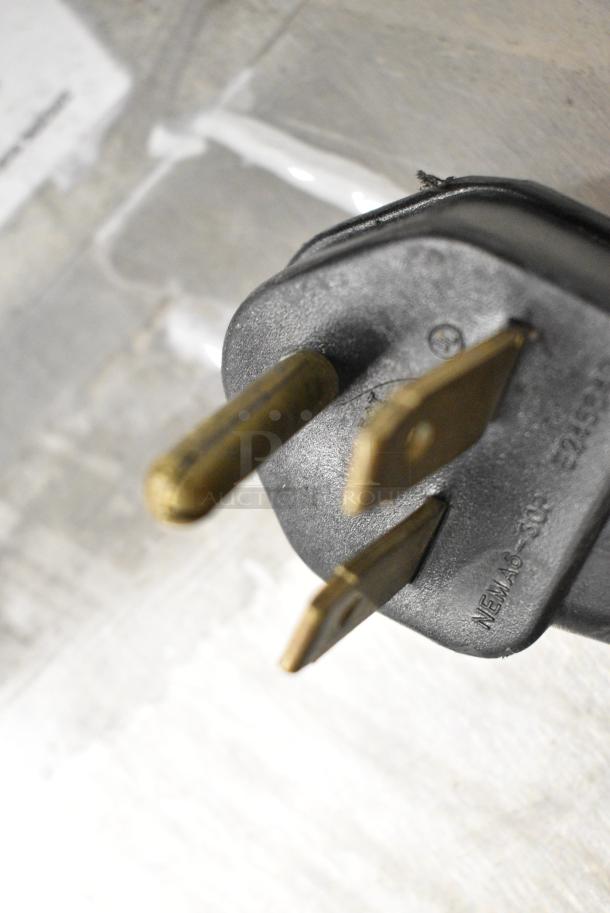 2017 Amana AXP22TLT Stainless Steel Commercial Countertop Electric Powered Rapid Cook Oven. 208/240 Volts, 1 Phase. - Image 6 of 6