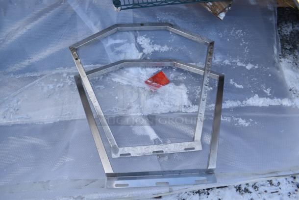 BRAND NEW SCRATCH AND DENT! Sneeze Guard - Image 2 of 3