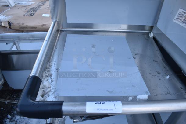 BRAND NEW SCRATCH AND DENT! Regency 600S31620224 100" 16 Gauge Stainless Steel Three Compartment Commercial Sink with Galvanized Steel Legs and 2 Drainboards - 16" x 20" x 12" Bowls. No Legs. - Image 3 of 5