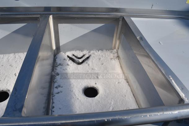 BRAND NEW SCRATCH AND DENT! Regency 600S31620224 16 Gauge Stainless Steel Three Compartment Commercial Sink with 2 Drainboards. No Legs. - Image 4 of 7