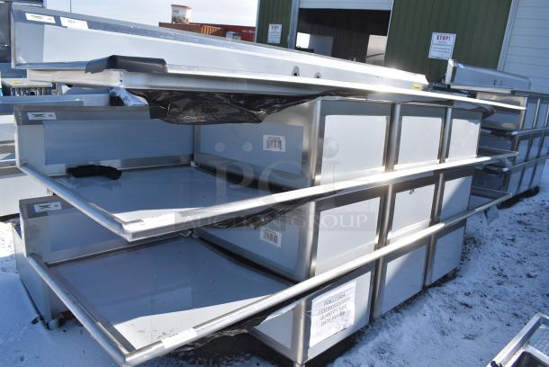 BRAND NEW SCRATCH AND DENT! Regency 600S31620224 16 Gauge Stainless Steel Three Compartment Commercial Sink with 2 Drainboards. No Legs. - Image 2 of 5