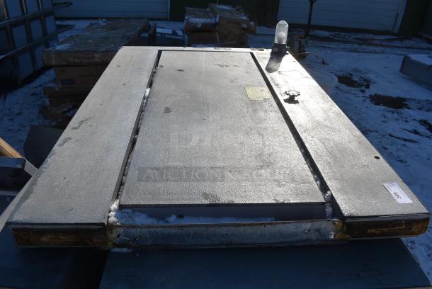 4'x6' Norlake SELF CONTAINED Walk In Cooler Box w/ Compressor and Condenser. - Image 4 of 11