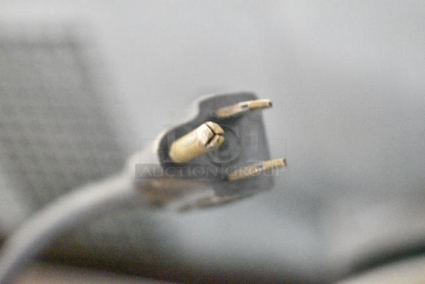 WestBend Metal Percolating Urn. 120 Volts, 1 Phase. - Image 4 of 5