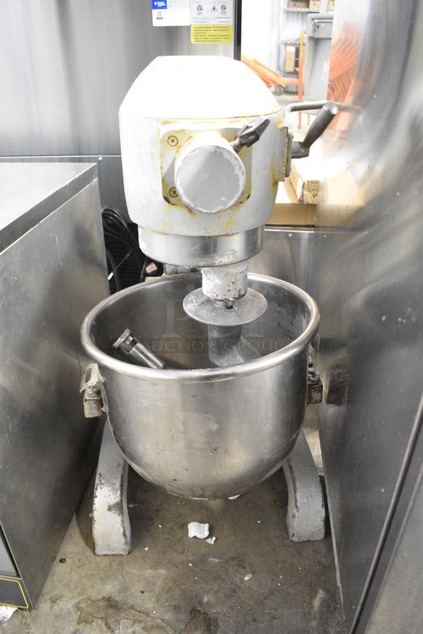 Omcan SP-200 Metal Commercial Planetary Dough Mixer w/ Mixing Bowl, Dough Hook and Paddle Attachment. 115 Volts, 1 Phase. Tested and Working! - Image 2 of 8