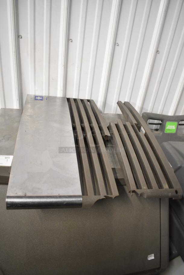 Manitowoc QF0406A Stainless Steel Commercial Self Contained Undercounter Ice Machine. 115 Volts, 1 Phase. - Image 7 of 10