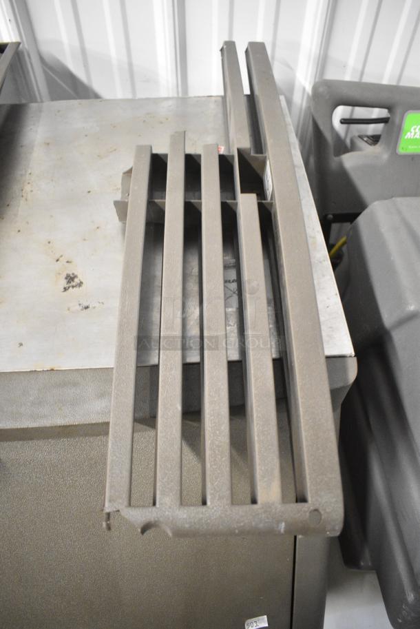 Manitowoc QF0406A Stainless Steel Commercial Self Contained Undercounter Ice Machine. 115 Volts, 1 Phase. - Image 9 of 10