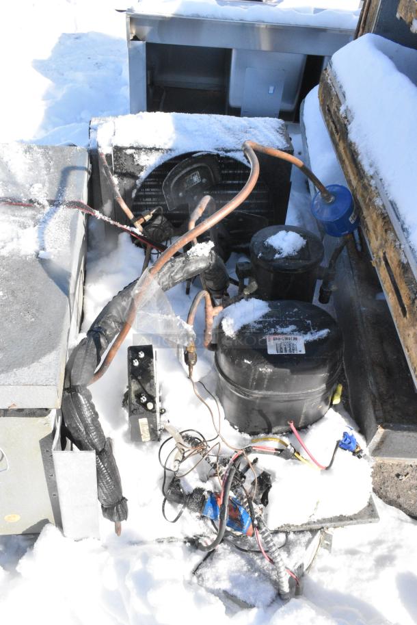 4'x6' Norlake SELF CONTAINED Walk In Cooler Box w/ Compressor and Condenser. - Image 11 of 11