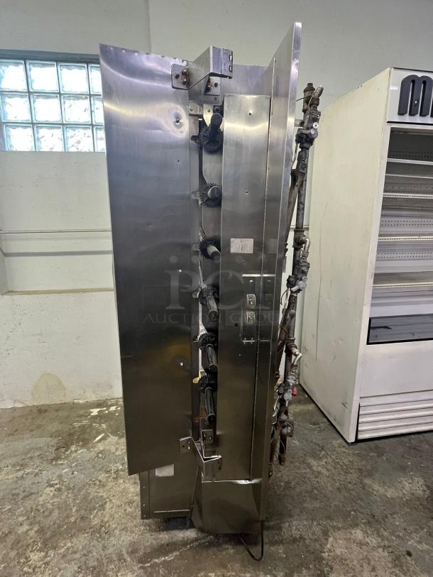 Old Hickory  Commercial Chicken  Rotisserie Oven, WITH STONES - Image 5 of 6