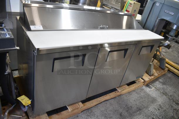 BRAND NEW SCRATCH AND DENT! 2019 True TSSU-72-18-HC Stainless Steel Commercial Sandwich Salad Prep Table Bain Marie Mega Top. 115 Volts, 1 Phase. Tested and Working! - Image 1 of 7