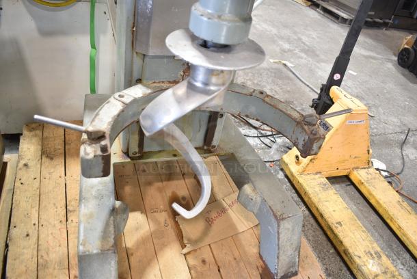 Hobart P 660 Metal Commercial Floor Style 60 Quart Planetary Dough Mixer w/ Dough Hook Attachment. 208-240 Volts, 3 Phase. - Image 5 of 7