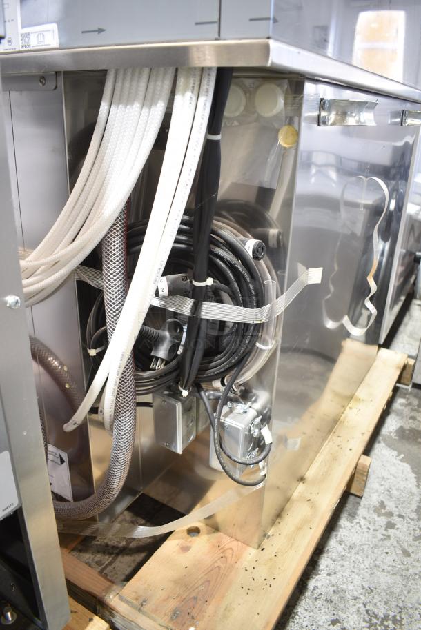 BRAND NEW SCRATCH AND DENT! 2020 Follett VU300B8RL Stainless Steel Commercial Countertop Nugget Ice & Soft Drink Dispenser - 300 lb Storage, Cup Fill. 115 Volts, 1 Phase. - Image 4 of 5