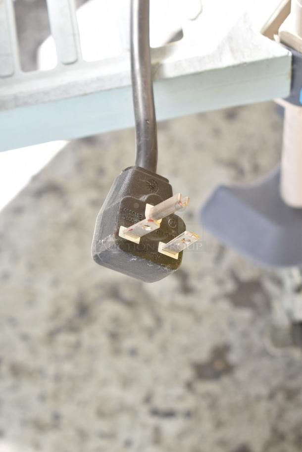 BRAND NEW! Panasonic NE-1757R Stainless Steel Commercial Microwave Oven. 208 Volts, 1 Phase. - Image 5 of 6