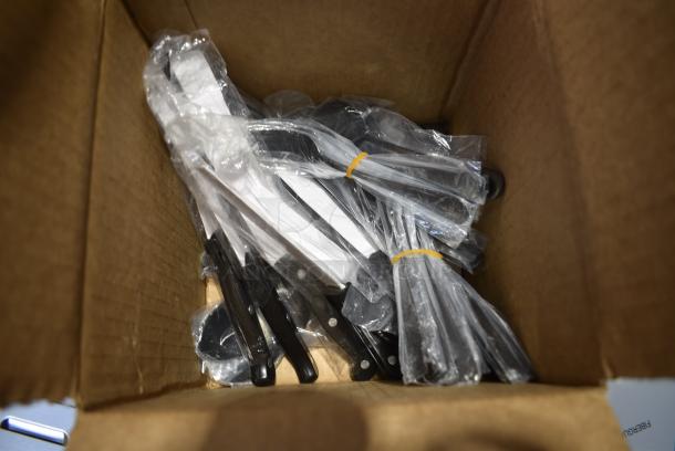 BRAND NEW SCRATCH AND DENT! Lot of Utensils Including Spoons and Lifters - Image 3 of 3