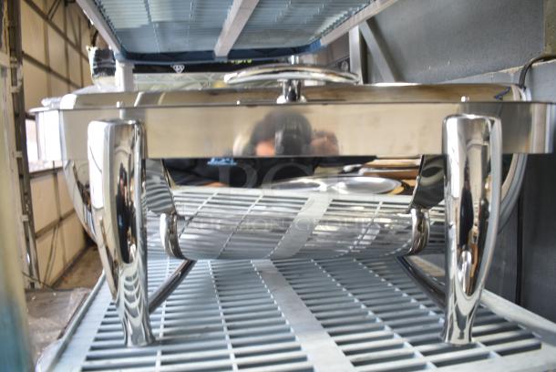 5 BRAND NEW SCRATCH AND DENT! Chafing Dishes Including 92246320 Choice Deluxe 8 Qt. Full Size Gold Accent Chafer. 5 Times Your Bid! - Image 3 of 5