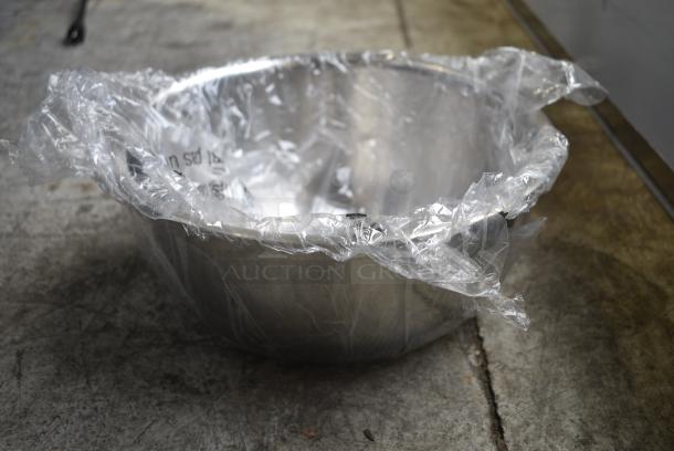 20 BRAND NEW SCRATCH AND DENT! Various Metal Bowls. 20 Times Your Bid! - Image 5 of 6