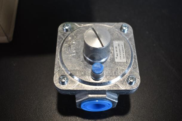 BRAND NEW SCRATCH AND DENT! Regency 600HCWWS Hot and Cold Mixing / Washdown Station with Mixing Valve, Hose Rack, and Thermometer, 27040235 Continental Refrigerator 40235 Defrost Timer, 2404523006 Garland / US Range CK4603990 Sit Oven Control 1.0Mm - Image 12 of 14