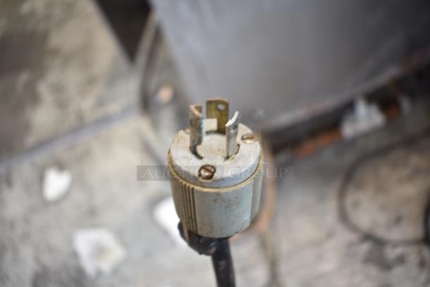 Cleveland 36CGM300 Stainless Steel Commercial Natural Gas Powered Pressureless 2 Deck Convection Steamer. 300,000 BTU. - Image 8 of 11