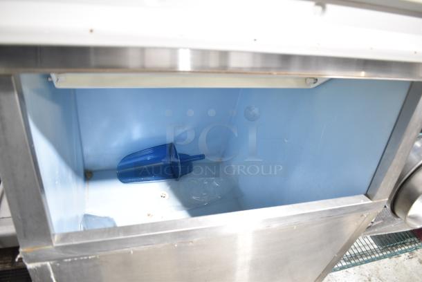 Hoshizaki KM-500MAF Stainless Steel Commercial Ice Head on Commercial Ice Bin. 115-120 Volts, 1 Phase. - Image 4 of 6