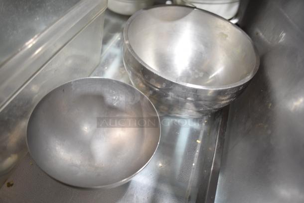 ALL ONE MONEY! Lot of 2 Clear Poly Bins w/ Contents Including Ladles and Bowls - Image 5 of 5