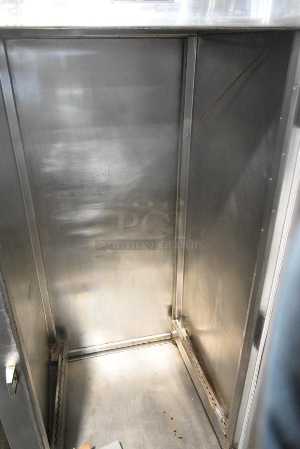 Traulsen RIH 1-32-LP Stainless Steel Commercial Single Door Roll In Rack Cooler. 115/208 Volts, 1 Phase. - Image 3 of 6