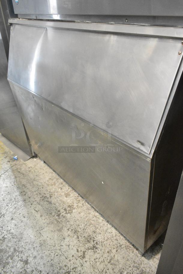 Hoshizaki KM-1301SWH Stainless Steel Commercial Ice Machine Head on Commercial Ice Bin. 208/230 Volts, 1 Phase. - Image 5 of 9