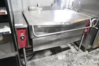 Southbend BGLT-40 Stainless Steel Commercial Floor Style Natural Gas Powered 40 Gallon Manual Tilting Braising Pan. 100,000 BTU.