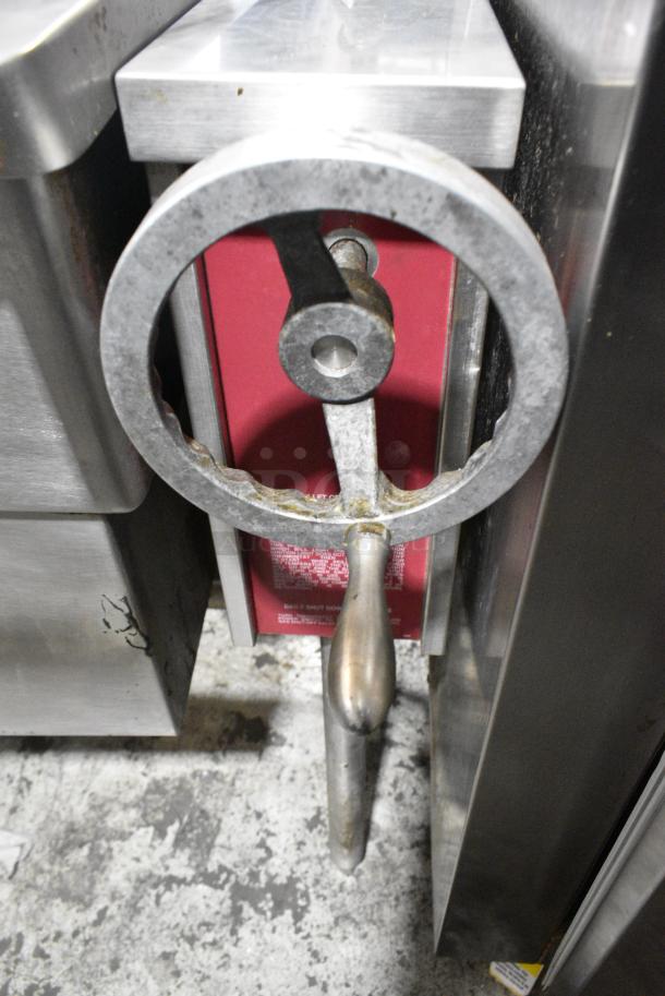 Southbend BGLT-40 Stainless Steel Commercial Floor Style Natural Gas Powered 40 Gallon Manual Tilting Braising Pan. 100,000 BTU. - Image 3 of 9