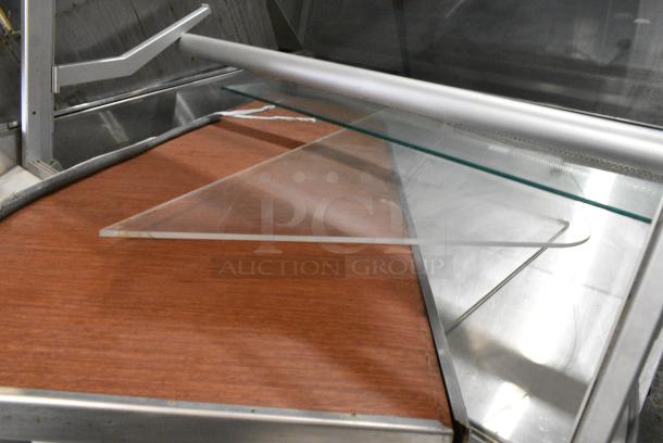 Royal TM04LSC Metal Commercial Floor Style Deli Display Case Merchandiser. Tested and Powers On But Does Not Get Cold - Image 4 of 9