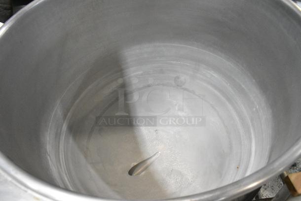 Cleveland KDL-60-T Stainless Steel Commercial Floor Style 60 Gallon Manual Tilt Steam Kettle. - Image 4 of 7