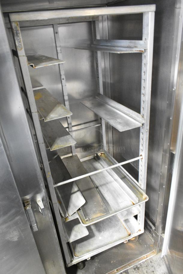 Traulsen RRI 2-32 LUT Stainless Steel Commercial 2 Door Roll In Pan Rack Cooler w/ 1 Metal Pan Rack. 115/208 Volts, 1 Phase. - Image 4 of 8