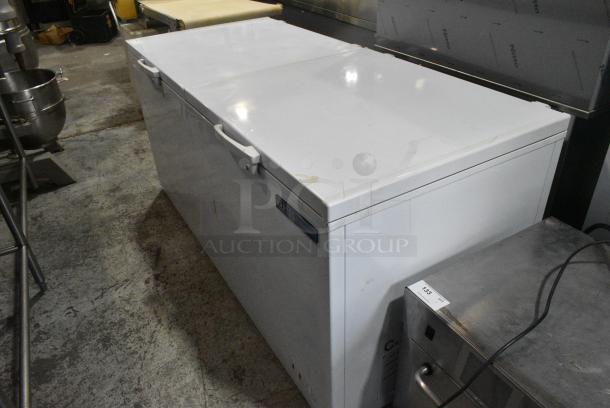 Kratos 69K-751HC Metal Chest Freezer w/ 2 Hinge Lids. 115 Volts, 1 Phase. Tested and Powers On But Does Not Get Cold - Image 3 of 9