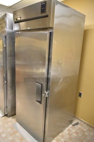 True TA1RRI-1S Stainless Steel Commercial Single Door Roll In Rack Cooler. 115 Volts, 1 Phase. Tested and Powers On But Does Not Get Cold