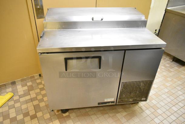 True TPP-44 Stainless Steel Commercial Pizza Prep Table on Commercial Casters. 115  Volts, 1 Phase. Tested and Working! - Image 8 of 8