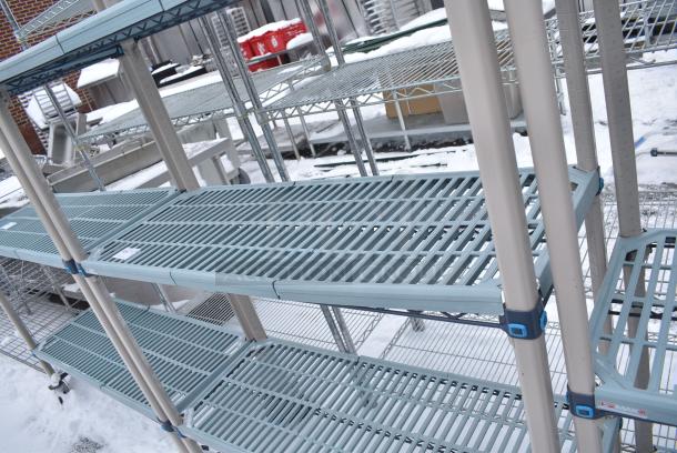 Metro Max 4 Tier Wire Shelving Unit on Commercial Casters. BUYER MUST DISMANTLE. PCI CANNOT DISMANTLE FOR SHIPPING. PLEASE CONSIDER FREIGHT CHARGES. - Image 5 of 7