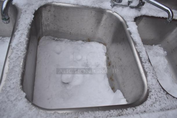 Stainless Steel 3 Bay Sink w/ Back Splash. - Image 3 of 5