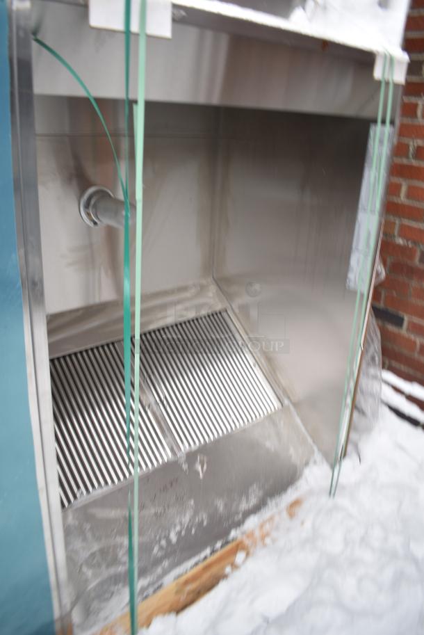 BRAND NEW SCRATCH AND DENT! 4' CaptiveAire 5430 ND-2 Stainless Steel Commercial SELF CONTAINED Grease Hood w/ Filters and Return Air Vent. - Image 3 of 13