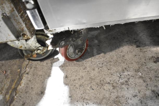 2016 Leader ESLM48S/C Stainless Steel Commercial Sandwich Salad Prep Table Bain Marie Mega Top on Commercial Casters. 115 Volts, 1 Phase. Tested and Working! - Image 4 of 8