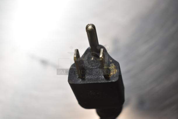 2016 Leader ESLM48S/C Stainless Steel Commercial Sandwich Salad Prep Table Bain Marie Mega Top on Commercial Casters. 115 Volts, 1 Phase. Tested and Working! - Image 7 of 8