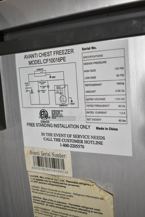 Avanti CF10016PE Metal Chest Freezer w/ Hinge Lid. 115 Volts, 1 Phase. Tested and Working! - Image 4 of 4