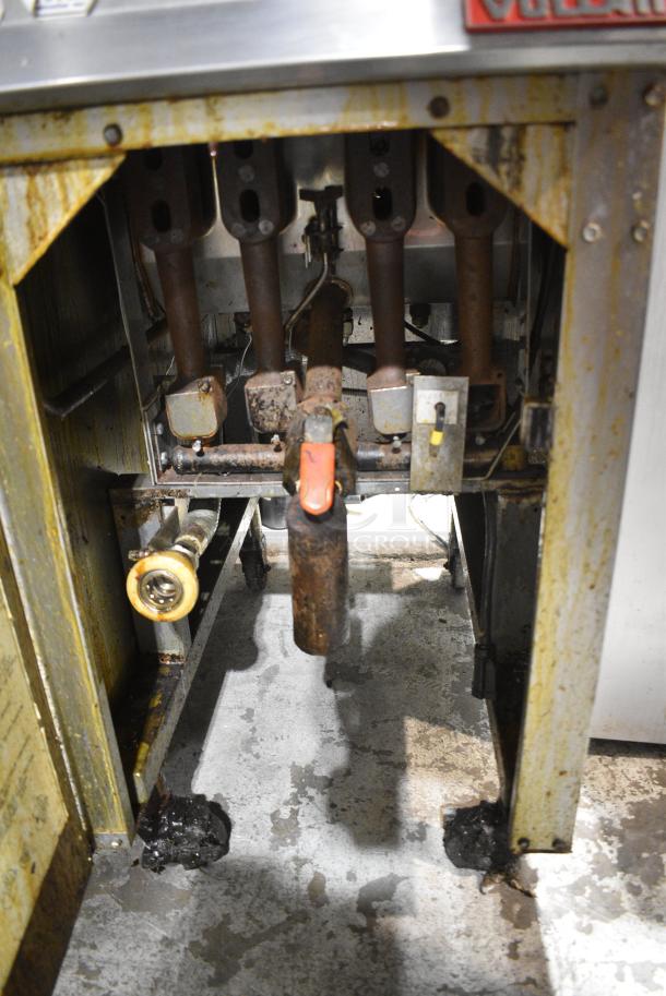 Vulcan GHF91 Stainless Steel Commercial Floor Style Natural Gas Powered Deep Fat Fryer on Commercial Casters. 120,000 BTU. - Image 4 of 7