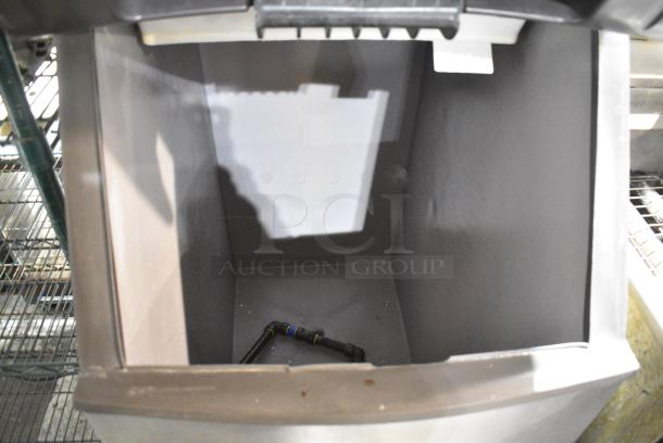 Manitowoc SY0424A Stainless Steel Commercial Ice Head on Commercial Ice Bin. 115 Volts, 1 Phase. - Image 4 of 6