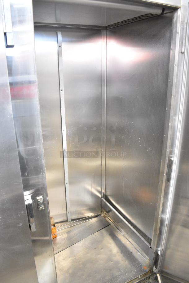 Traulsen RRI 3-32 LUT Stainless Steel Commercial 3 Door Roll In Rack Cooler. 115/208 Volts, 1 Phase. - Image 5 of 9