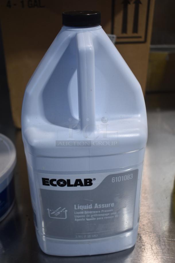 2 Boxes of Various Cleaners Including Ecolab Solid Power and Ecolab Super Trump Detergent. 2 Times Your Bid! - Image 7 of 9
