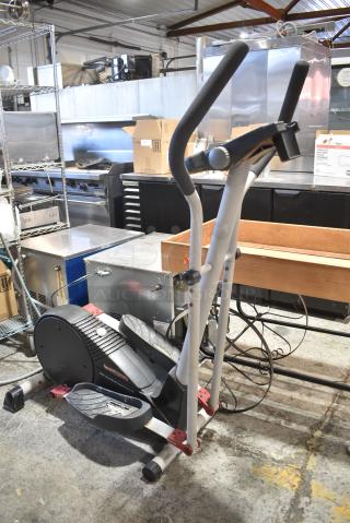 ProForm 650 Cardio Cross Trainer Elliptical Machine. Tested and Working!