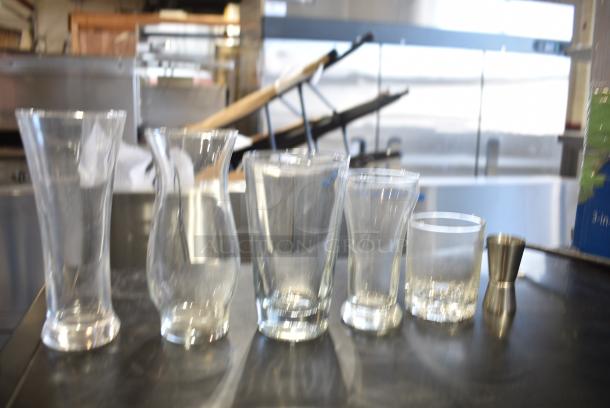 ALL ONE MONEY! Lot of Various Beverage Glasses - Image 3 of 9