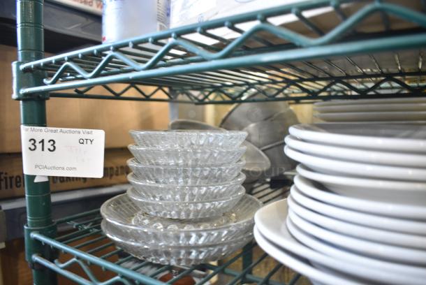 ALL ONE MONEY! Tier Lot of Various Items Including Ceramic Dishes and Vases - Image 2 of 5