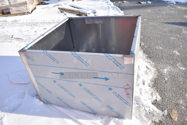 BRAND NEW SCRATCH AND DENT! CaptiveAire 3624 VHB Stainless Steel Commercial Steam Hood - Image 6 of 7