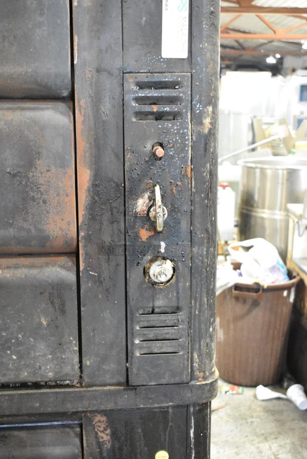 2 Blodgett 981 Metal Commercial Natural Gas Powered 2 Deck Pizza Oven. 2 Times Your Bid! - Image 4 of 12