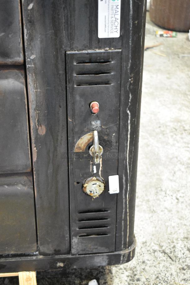 2 Blodgett 981 Metal Commercial Natural Gas Powered 2 Deck Pizza Oven. 2 Times Your Bid! - Image 5 of 12